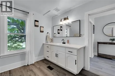 1216 Sawmill Road Ancaster ON L9G 3L1