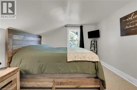 1216 Sawmill Road Ancaster ON L9G 3L1