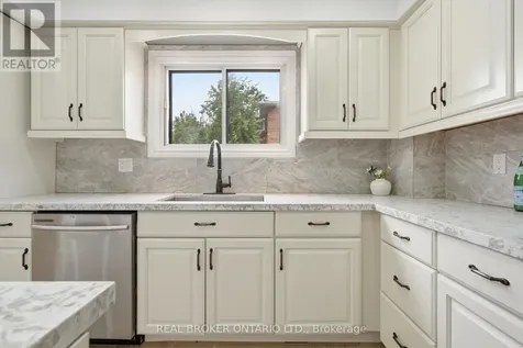 94 Roxana Avenue Vaughan (west Woodbridge) ON L4L 3Y8