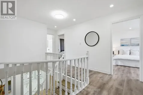 94 Roxana Avenue Vaughan (west Woodbridge) ON L4L 3Y8
