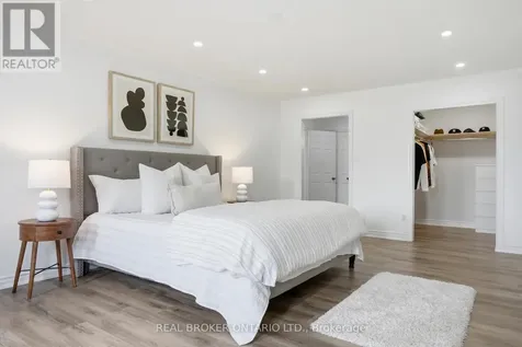 94 Roxana Avenue Vaughan (west Woodbridge) ON L4L 3Y8