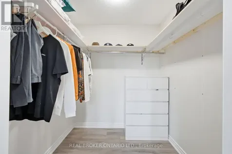 94 Roxana Avenue Vaughan (west Woodbridge) ON L4L 3Y8