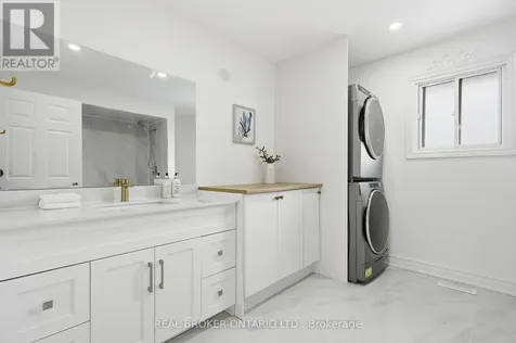 94 Roxana Avenue Vaughan (west Woodbridge) ON L4L 3Y8