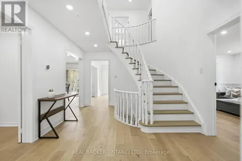 94 Roxana Avenue Vaughan (west Woodbridge) ON L4L 3Y8