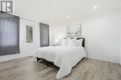 94 Roxana Avenue Vaughan (west Woodbridge) ON L4L 3Y8