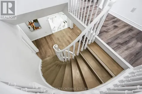 94 Roxana Avenue Vaughan (west Woodbridge) ON L4L 3Y8