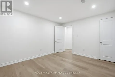 94 Roxana Avenue Vaughan (west Woodbridge) ON L4L 3Y8