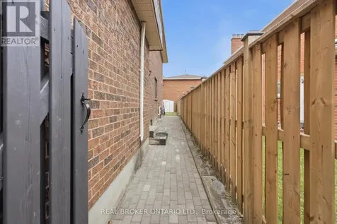 94 Roxana Avenue Vaughan (west Woodbridge) ON L4L 3Y8