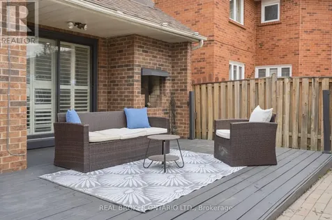 94 Roxana Avenue Vaughan (west Woodbridge) ON L4L 3Y8