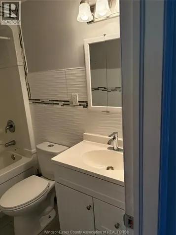 6266 Thornberry Crescent Windsor ON N8T 3A3