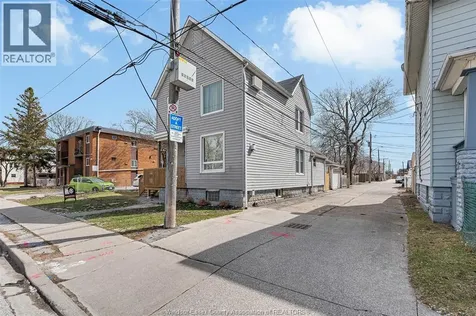 559 Assumption Windsor ON N9A 3B3