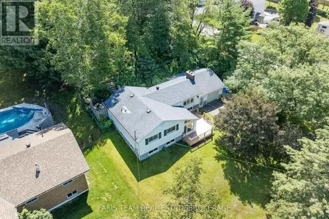 257 Church Street Penetanguishene ON L9M 1G6