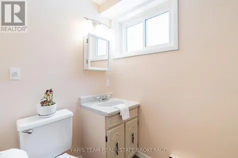 257 Church Street Penetanguishene ON L9M 1G6