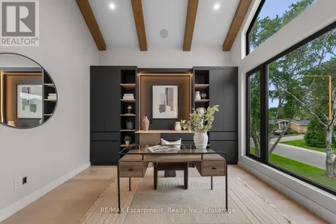 298 Strathcona Drive Burlington (shoreacres) ON L7L 2E1