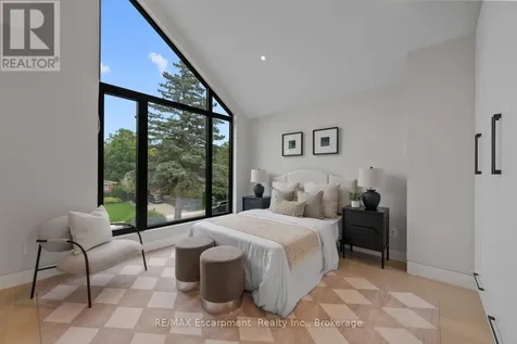 298 Strathcona Drive Burlington (shoreacres) ON L7L 2E1
