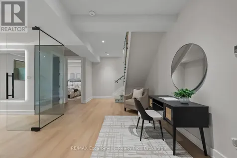 298 Strathcona Drive Burlington (shoreacres) ON L7L 2E1