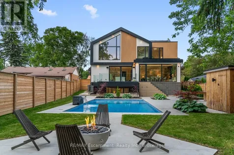 298 Strathcona Drive Burlington (shoreacres) ON L7L 2E1