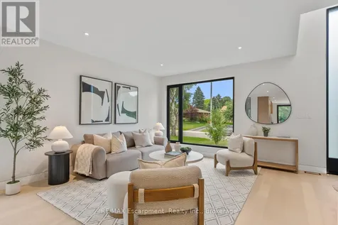 298 Strathcona Drive Burlington (shoreacres) ON L7L 2E1