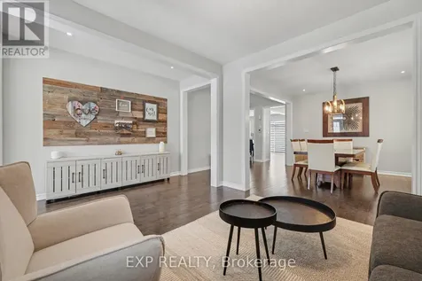 73 Bristling Crescent Ottawa ON K2J 6C2