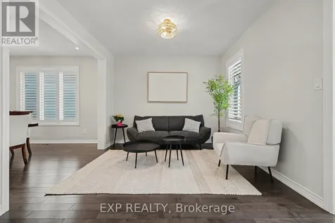 73 Bristling Crescent Ottawa ON K2J 6C2