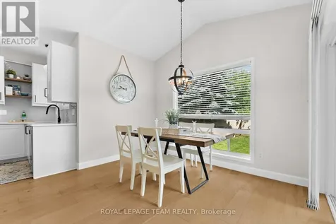 14 Newcastle Avenue Ottawa ON K2K 3B4