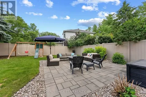 14 Newcastle Avenue Ottawa ON K2K 3B4