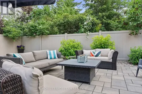 14 Newcastle Avenue Ottawa ON K2K 3B4