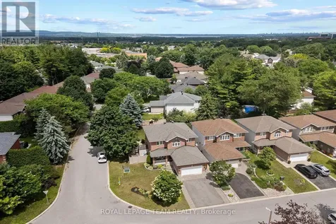 14 Newcastle Avenue Ottawa ON K2K 3B4