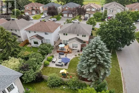 14 Newcastle Avenue Ottawa ON K2K 3B4