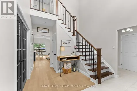 14 Newcastle Avenue Ottawa ON K2K 3B4