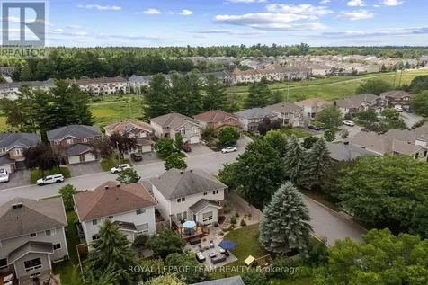 14 Newcastle Avenue Ottawa ON K2K 3B4