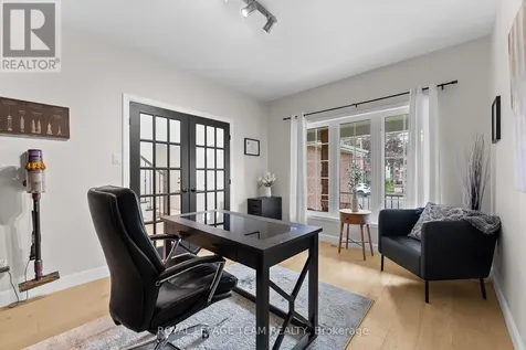 14 Newcastle Avenue Ottawa ON K2K 3B4