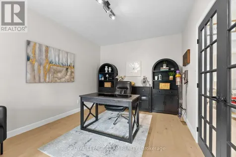 14 Newcastle Avenue Ottawa ON K2K 3B4