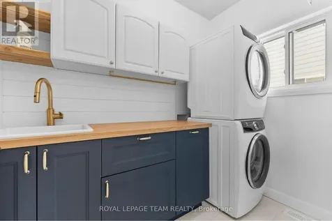 14 Newcastle Avenue Ottawa ON K2K 3B4