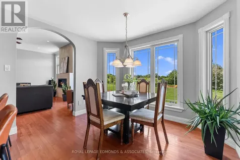 162 Pleasant View Drive Laurentian Valley ON K8B 1B8