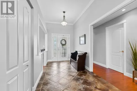 162 Pleasant View Drive Laurentian Valley ON K8B 1B8