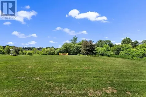 162 Pleasant View Drive Laurentian Valley ON K8B 1B8