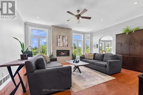162 Pleasant View Drive Laurentian Valley ON K8B 1B8