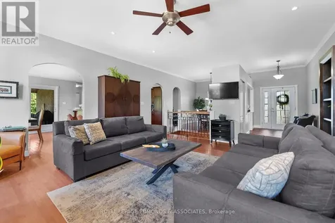 162 Pleasant View Drive Laurentian Valley ON K8B 1B8