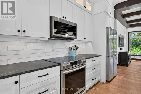 1012 Island 35 Stoney Lake Douro-dummer ON K0L 2H0