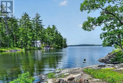 1012 Island 35 Stoney Lake Douro-dummer ON K0L 2H0