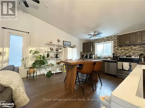 15 Harbour Street West Collingwood ON L9Y 5S1