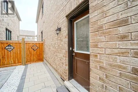 98 Laing Drive Whitby ON L1P 0N6