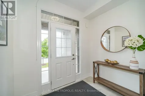 98 Laing Drive Whitby ON L1P 0N6