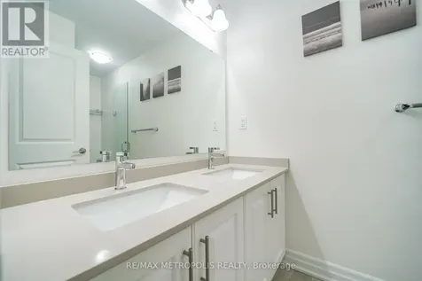 98 Laing Drive Whitby ON L1P 0N6