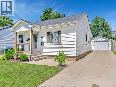 2174 Forest Avenue Windsor ON N8W 2G5