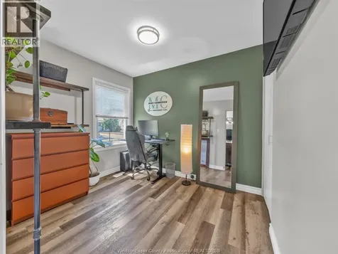 2174 Forest Avenue Windsor ON N8W 2G5