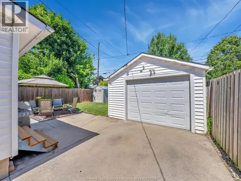 2174 Forest Avenue Windsor ON N8W 2G5