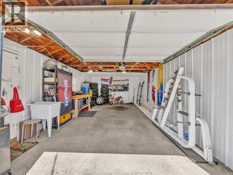 2174 Forest Avenue Windsor ON N8W 2G5