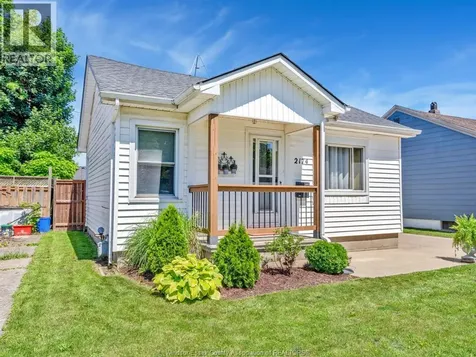 2174 Forest Avenue Windsor ON N8W 2G5